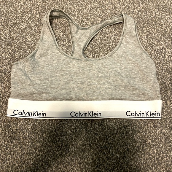 Calvin Klein sports bra large - Picture 1 of 3